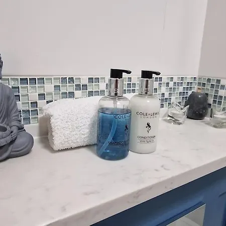 Pear Centre - Self Check-in